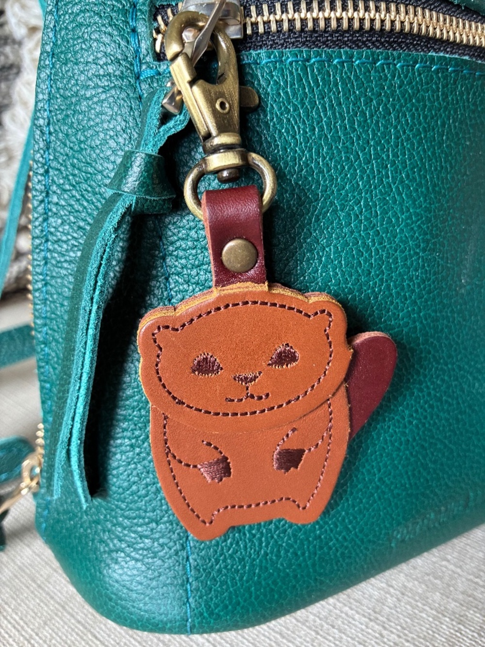 New Portland Leather Minnesota Gopher or Beaver :) Keychain